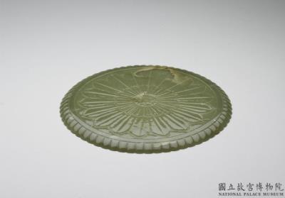 图片[2]-Jade plate with floral rim. India-China Archive